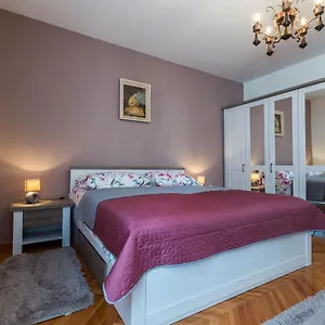 Apartment Drago 2br Apt. In Old Town, Zadar
